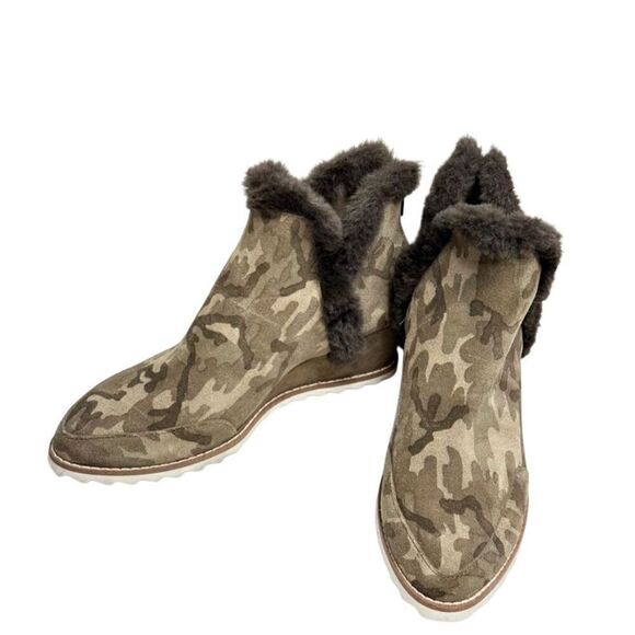 Pelle Moda Boots Size 6.5 Erin Faux Fur Trim Wedge Camouflage Zip Booties - Picture 6 of 11